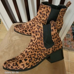 Cheetah print booties size 11M